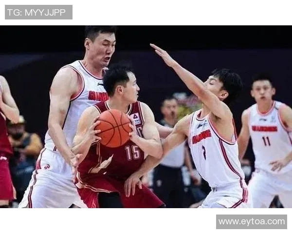 上海羽毛球队以90分稳居锦标赛积分榜首位展现强劲实力